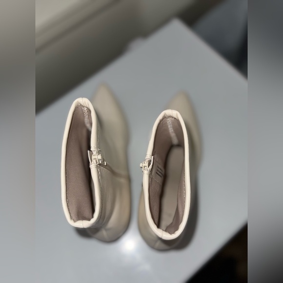 a new day Cream Ankle Booties - Picture 4 of 5